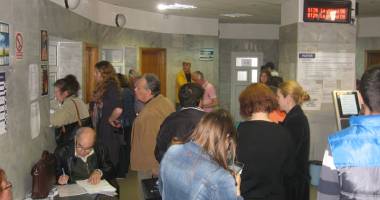 Stire din Economie : Casele de marcat  și registrele de bani  personali s-au vândut în draci