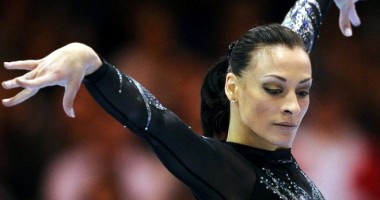 Stire din Sport : Cătălina Ponor, una din cele mai în vârstă gimnaste de la JO