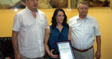 Stire din Cultură-Educație : Cătălina Ponor medaliată de Universitatea "Ovidius"