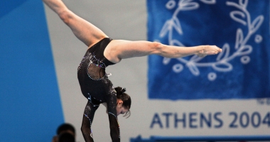 Stire din Sport : Cătălina Ponor: "Mi-a fost dor de sală, de concursuri!"