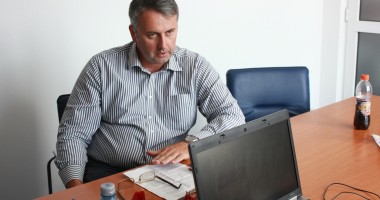 Stire din Sănătate : CĂTĂLIN GRASA, directorul medical al Spitalului Județean A INTRAT ÎN DIALOG CU TINE! IATĂ RĂSPUNSURILE la ÎNTREBĂRILE ADRESATE