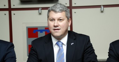 Stire din Politică-Administrație : Cătălin Predoiu: "Sunt prezidențiabilul PDL"