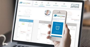 Stire din Cultură-Educație : Catalogul electronic va fi introdus din toamnă în toate şcolile care au infrastructura necesară