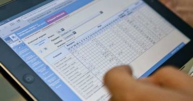 Ministerul Educaţiei anunţă că a crescut numărul unităţilor şcolare care implementează catalogul electronic