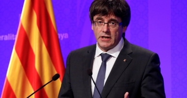 Stire din Actualitate : Catalonia: Acord al celor două mari partide  pro-independență pentru învestirea lui Puigdemont