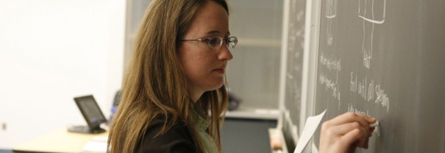 Stire din Cultură-Educație : SĂMÂNȚĂ de SCANDAL / Care-i ADEVĂRUL despre CATEDRELE PUSE "LA BLAT"