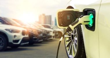 Stire din Economie : Câte persoane s-au înscris în programele dedicate schimbării parcului auto