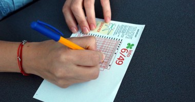 Stire din Social : Câți bani puteți să câștigați în week-end, la Loto