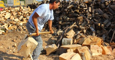Cum îți încălzești locuința cel mai ieftin: cu lemne, gaz sau RADET? - 3