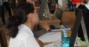 Stire din Social : Căutați cu poliția ca să dea indemnizația de șomaj înapoi!