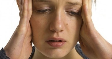 Stire din Sănătate : Migrenele îți fac viața amară? Iată cum să le tratezi