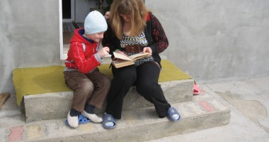 S-a trezit după trei săptămâni de comă, doar pentru a nu-și lăsa copiii orfani - 2