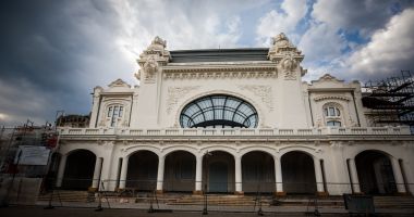 Stire din Cultură-Educație : Cazinoul din Constanța a fost restaurat și redat comunității locale