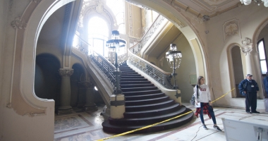 Un "schelet" pe malul mării. Cazinoul, "reabilitat" doar cu vorbe și hârtii - 3