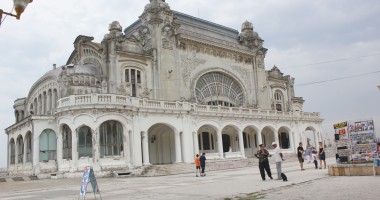 Stire din Politică-Administrație : Consilierii locali caută soluții pentru reabilitarea Cazinoului