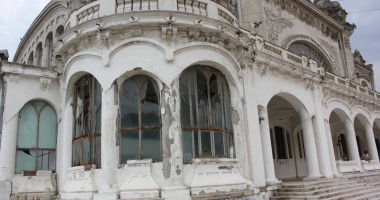 Stire din Politică-Administrație : Primarul Radu Mazăre NU MAI VINDE Cazinoul!