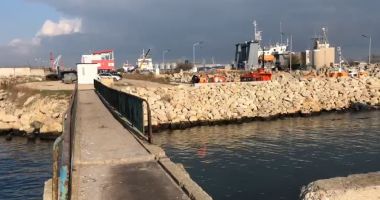 Muncitor căzut în mare, căutat cu scafandri, dar fără succes! - 2