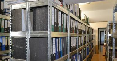Stire din Economie : CCINA organizează cursuri de arhivari