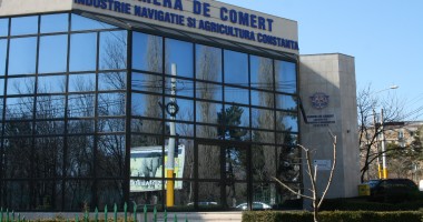 Stire din Economie : Consultarea privind noua lege a IMM, găzduită de CCINA