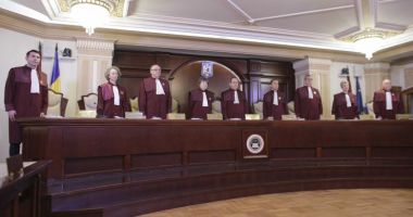 Judecătorii CCR au dat undă verde pensiilor speciale ale primarilor