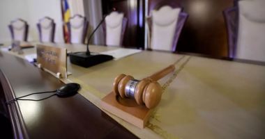 Stire din Actualitate : Curtea Constituțională discută azi sesizarea AUR cu privire la „Legea auterității”
