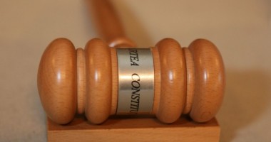 Stire din Diverse : Avocatul Poporului a contestat la CC Ordonanța de urgență privind insolvența