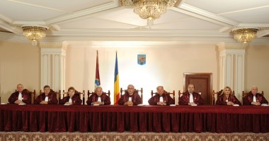 Ședința CCR, devansată  pe 31 august