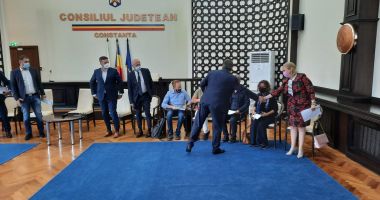 CJC isi prezintă raportul de activitate. Managerii instituțiilor subordonate sunt prezenti - 2