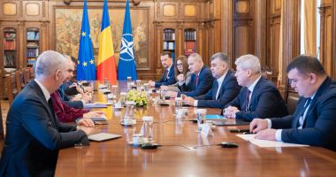 Stire din Politică-Administrație : Ce s-a decis în urma discuţiilor lui Ilie Bolojan cu instituţiile responsabile de alegeri