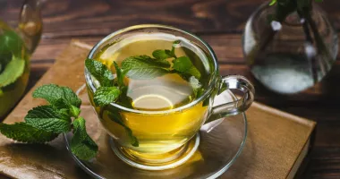 Stire din Sănătate : Ceaiul de mentă, aliatul natural pentru digestie și relaxare
