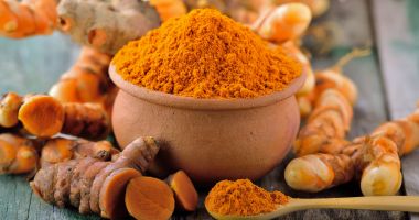 Stire din Sănătate : Ceaiul de turmeric are efecte pozitive asupra digestiei