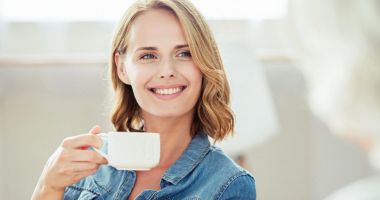 Ceaiul de soc vă ajută să scăpați mai repede de gripă