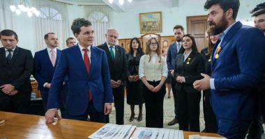 Stire din Actualitate : Cea mai mică inimă artificială, creată în România. Nicușor Dan a felicitat echipa de cercetători