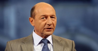 Stire din Politică-Administrație : Ce a spus Traian Băsescu despre scorul Partidului Mișcarea Populară
