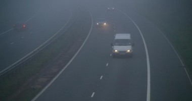 Stire din Eveniment : Atenție, șoferi! Ceață densă pe autostrăzile A2 și A4