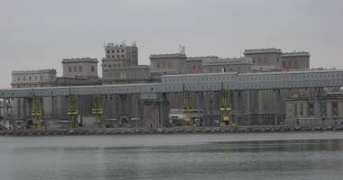 Stire din Economie : Ceața a blocat activitatea în porturile Constanța și Midia