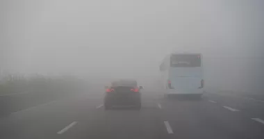 Stire din Actualitate : ANM a emis Coduri galbene de ceață valabile în 10 județe. Zonele vizate