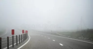 Stire din Social : Circulați prudent! Vizibilitate sub 50 de metri pe mai multe autostrăzi