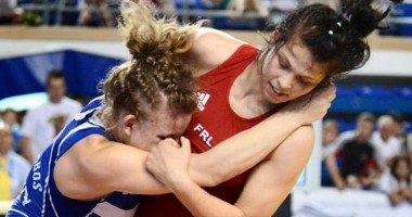 Stire din Sport : Ce au făcut luptătorii juniori la Europenele din Polonia