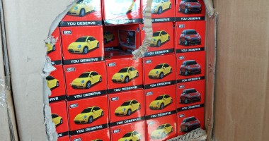 Stire din Eveniment : Mobilă și jucării din China, confiscate de polițiștii de frontieră