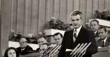 "Eroul României"! Dacă n-ar fi fost împușcat de Crăciun, în 1989, Nicolae Ceaușescu ar fi împlinit, astăzi, 100 de ani - 2