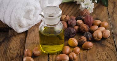 Stire din Sănătate : Ce beneficii are uleiul de argan asupra pielii