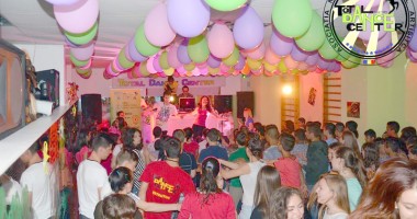 Stire din Social : Ce bucurii le-au produs dansatorii TDC micuților din centrele de plasament