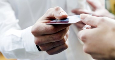 Stire din Sănătate : Ce diferențe sunt între cardul național de sănătate și cel european