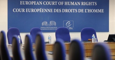 Stire din Eveniment : CEDO condamnă România pentru că a lăsat nerezolvată problema câinilor vagabonzi