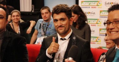 Stire din Cultură-Educație : Cezar Ouatu merge fără videoclip la FINALA Eurovision 2013. Află motivul
