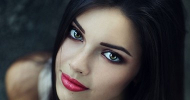 Stire din Diverse : Gesturi nocive pentru tenul tău