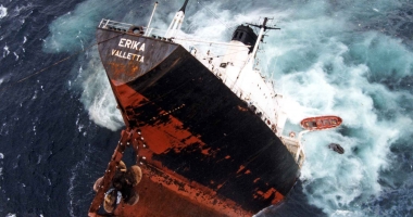 Stire din Economie : Cele mai mari poluări marine din istorie