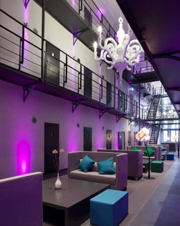 Stire din Diverse : Să cunoaștem cel mai excentric hotel din Olanda