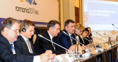 Stire din Economie : Apa potabilă, cel mai important aliment